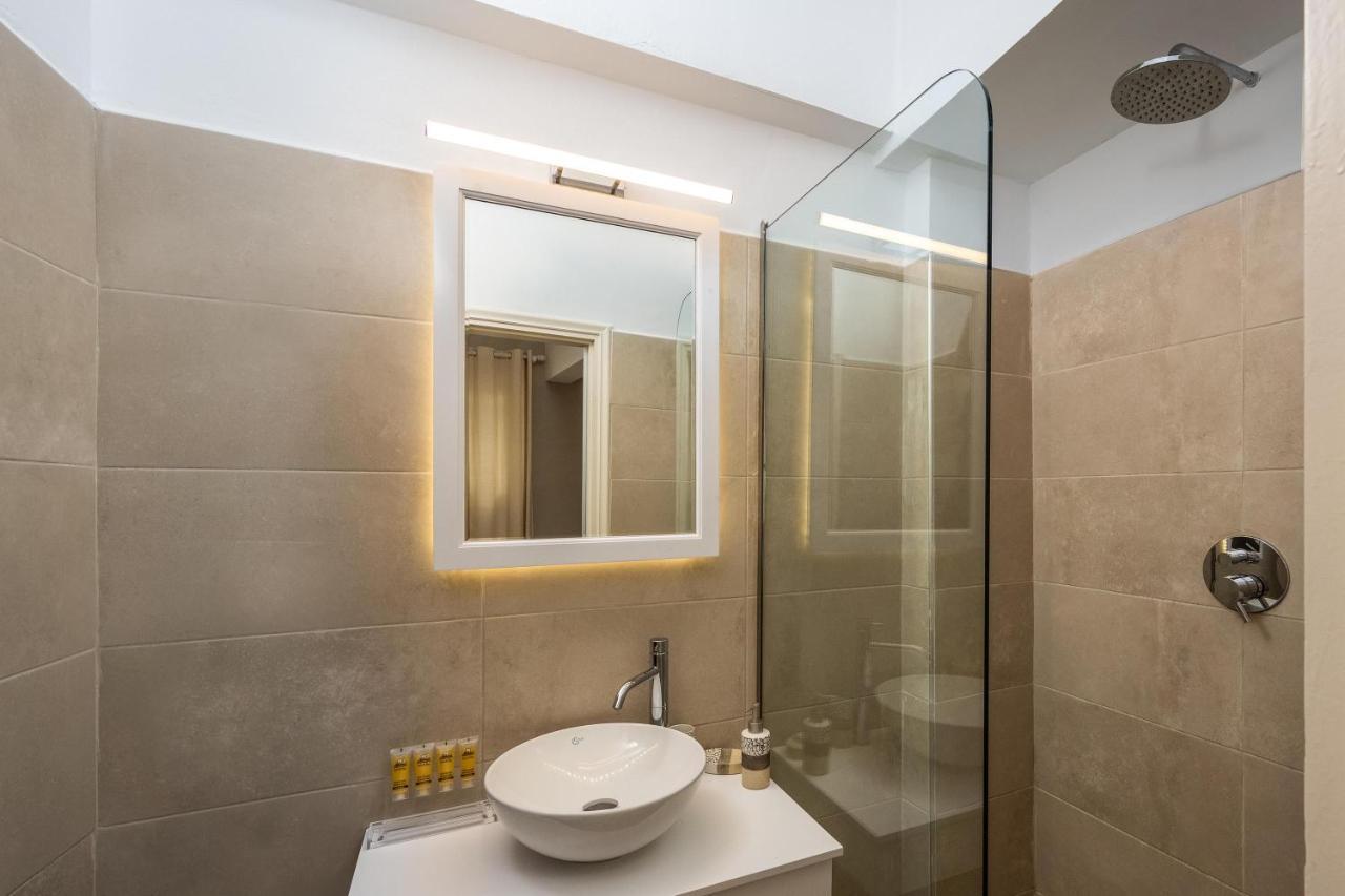 Maravelia'S Rooms Đảo Sými Ngoại thất bức ảnh