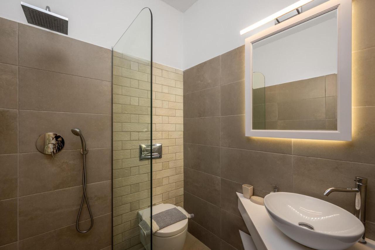 Maravelia'S Rooms Đảo Sými Ngoại thất bức ảnh