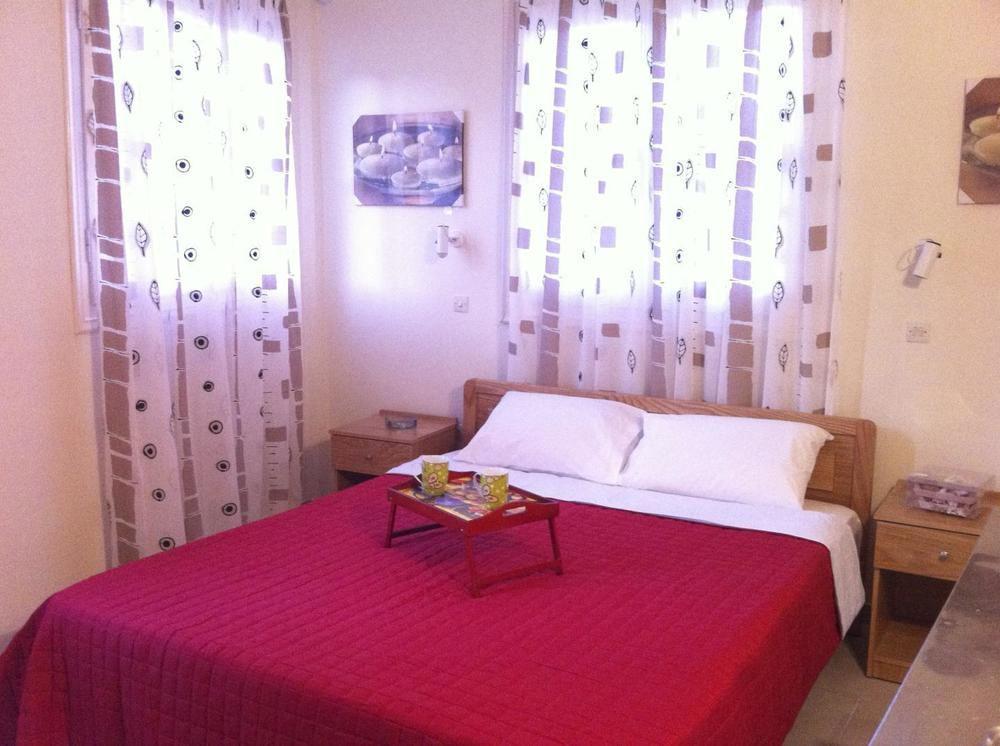 Maravelia'S Rooms Đảo Sými Ngoại thất bức ảnh
