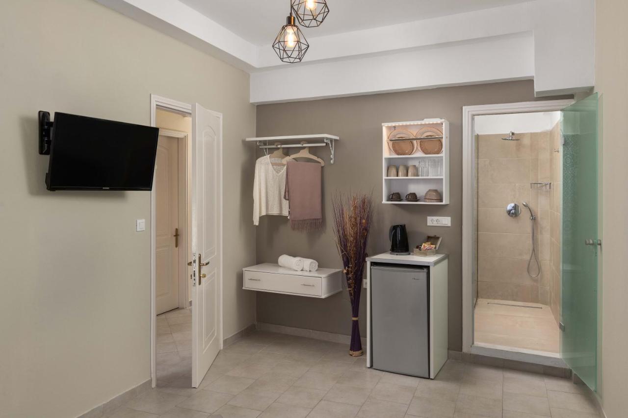 Maravelia'S Rooms Đảo Sými Ngoại thất bức ảnh